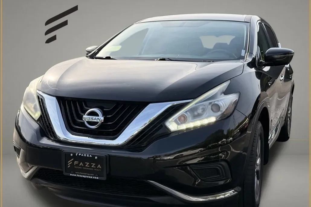2015 Nissan Murano S photo 1