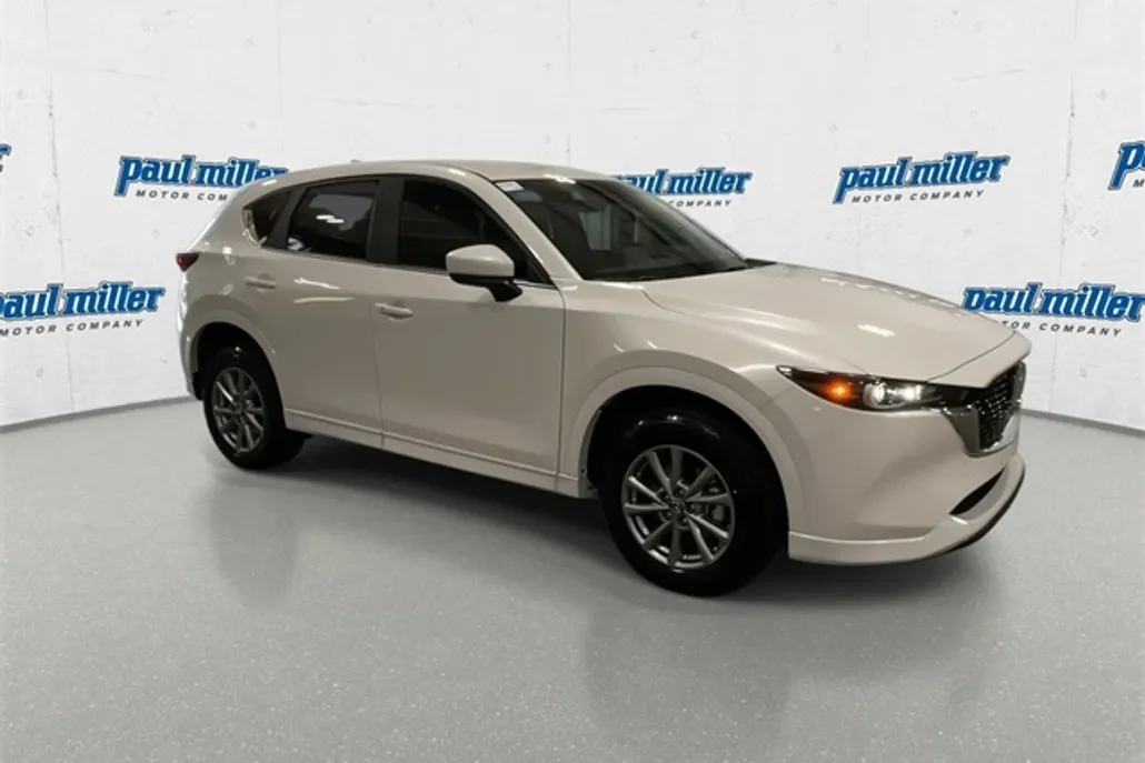 2025 Mazda CX-5 2.5 Select photo 1
