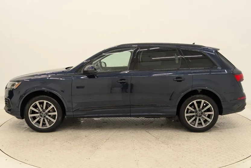 2024 Audi Q7 Premium Plus photo 1