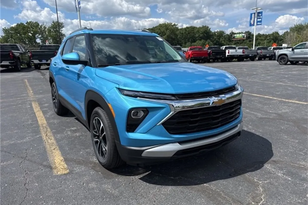 2026 Chevrolet Trailblazer LT photo 1