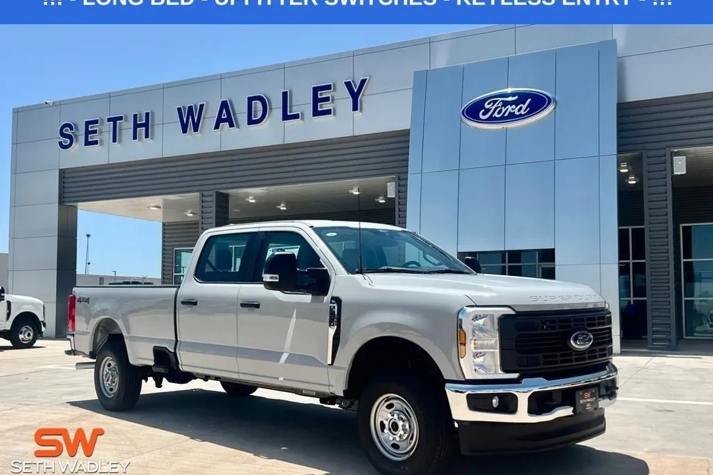 2025 Ford F-250 photo 1