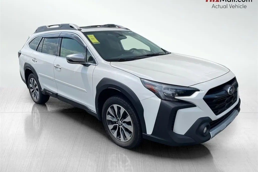 2023 Subaru Outback Touring XT photo 1