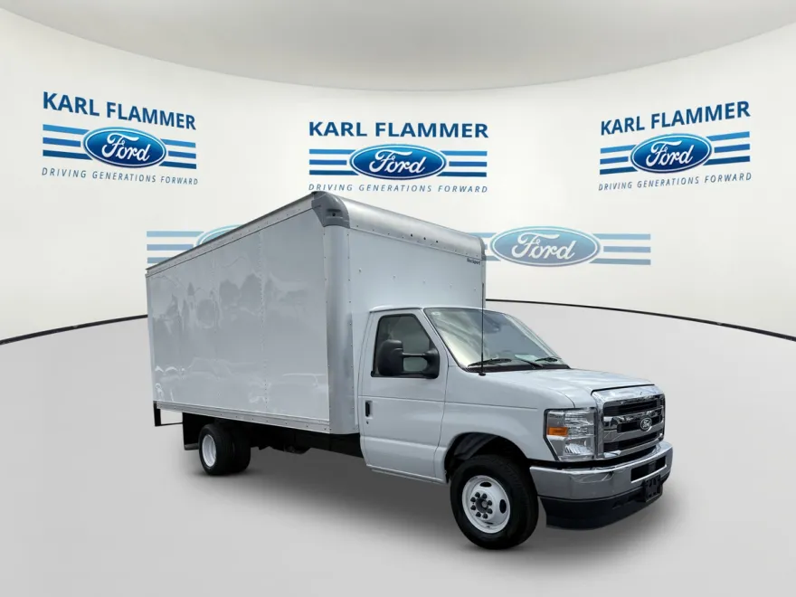 2026 Ford E-450 photo 1