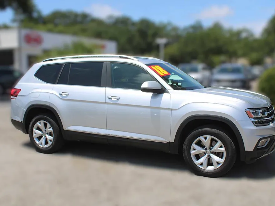 2018 Volkswagen Atlas V6 SEL photo 1