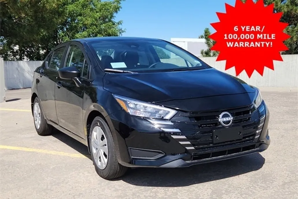 2025 Nissan Versa 1.6 S photo 1
