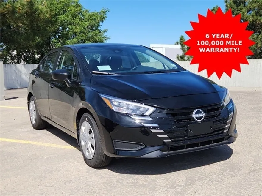 2025 Nissan Versa 1.6 S photo 1