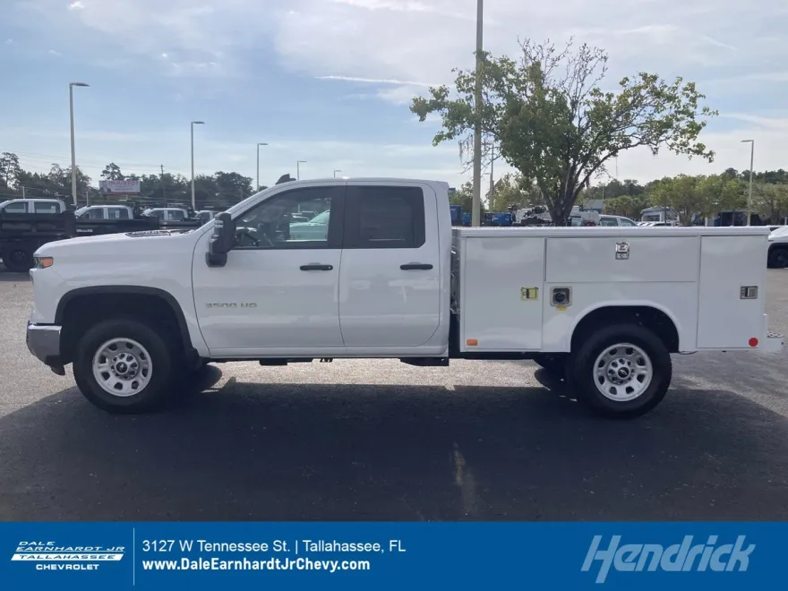 2024 Chevrolet Silverado 3500HD Work Truck photo 1