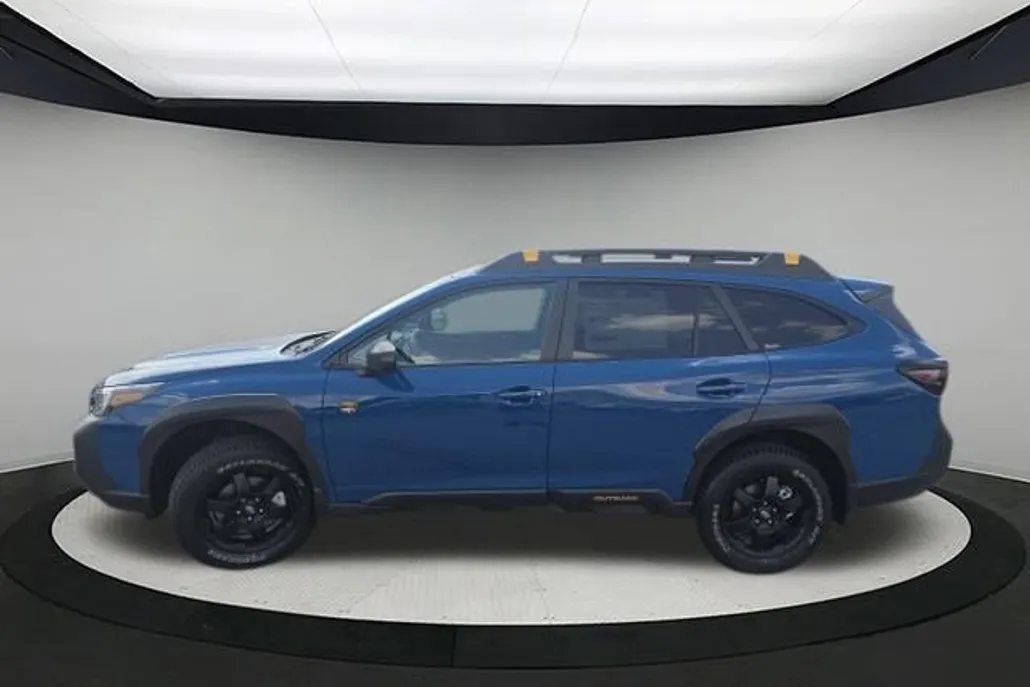 2025 Subaru Forester Sport photo 1