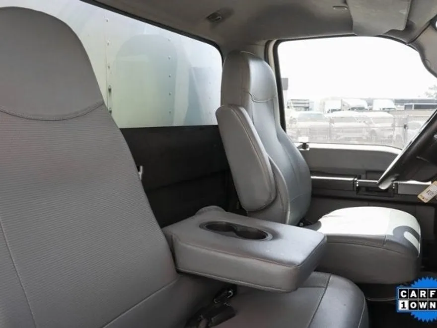 2017 Ford F-750 photo 18