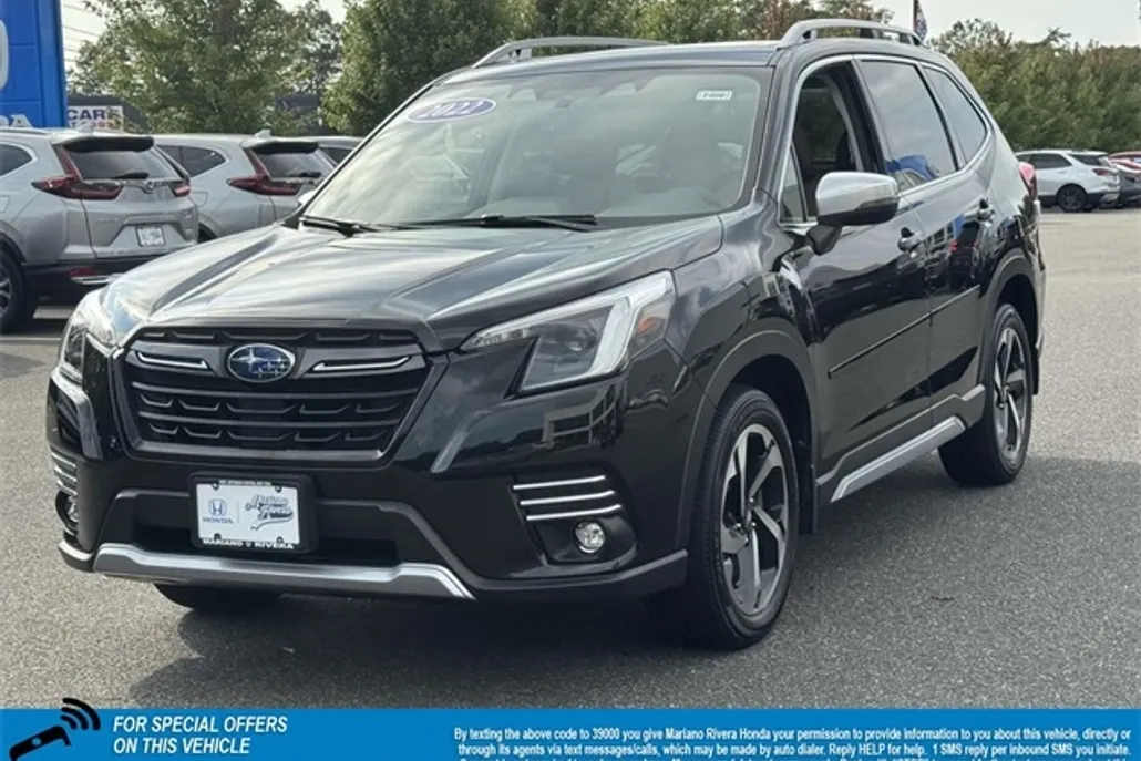 2022 Subaru Forester Touring photo 1