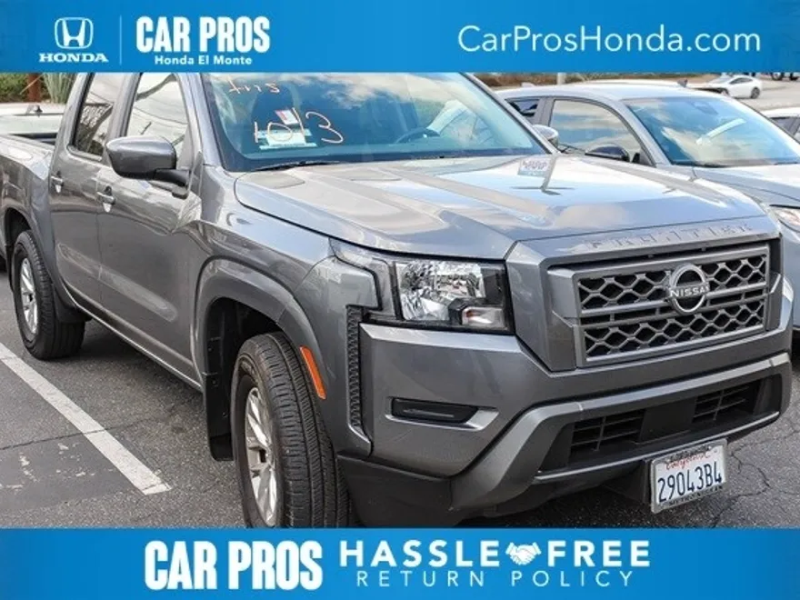 2024 Nissan Frontier SV photo 1