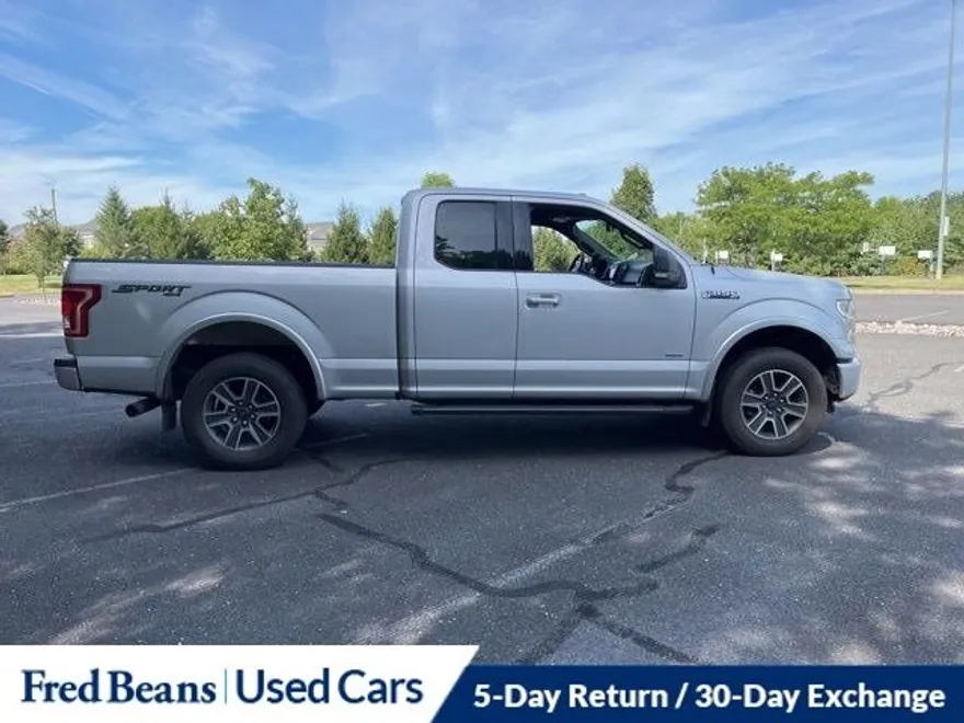 2016 Ford F-150 XLT photo 1
