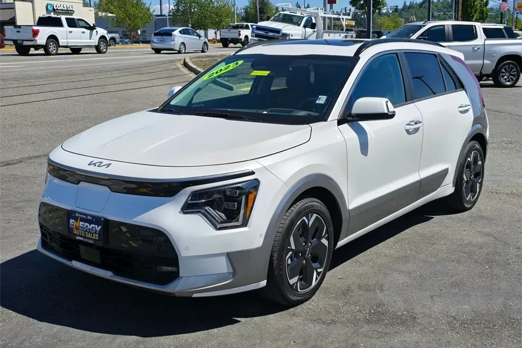 2023 Kia Niro EV Wave photo 1