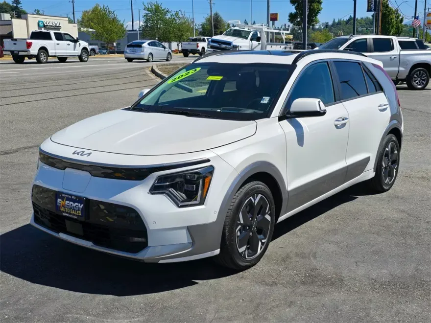 2023 Kia Niro EV Wave photo 1