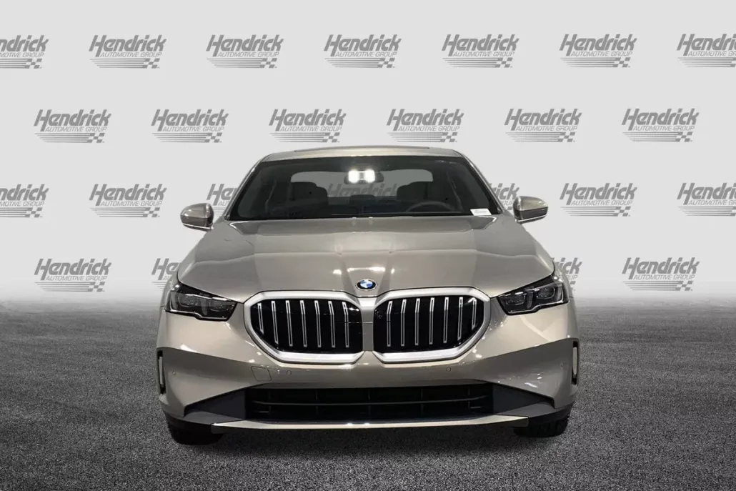 2025 Bmw 530i photo 1