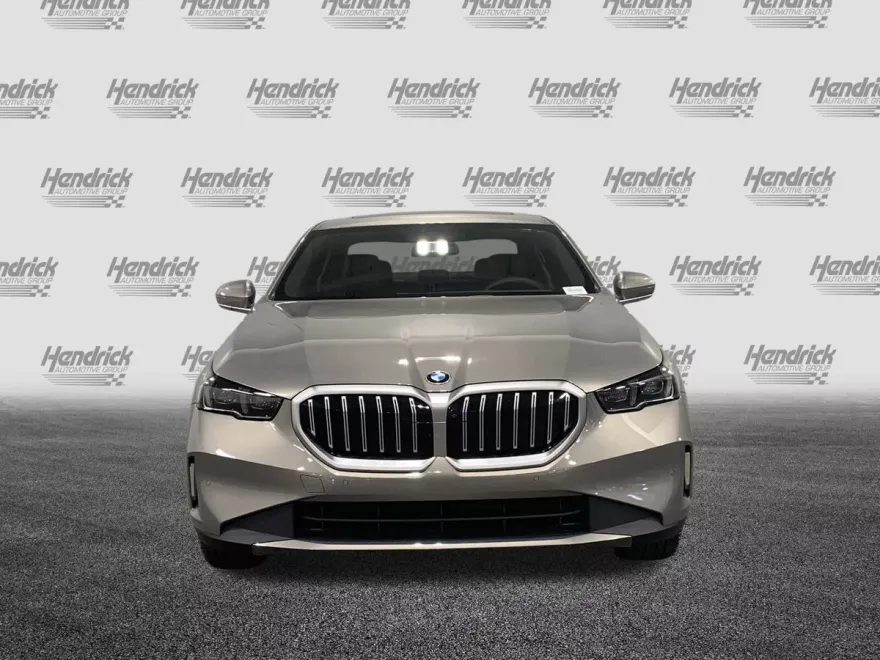 2025 Bmw 530i photo 1