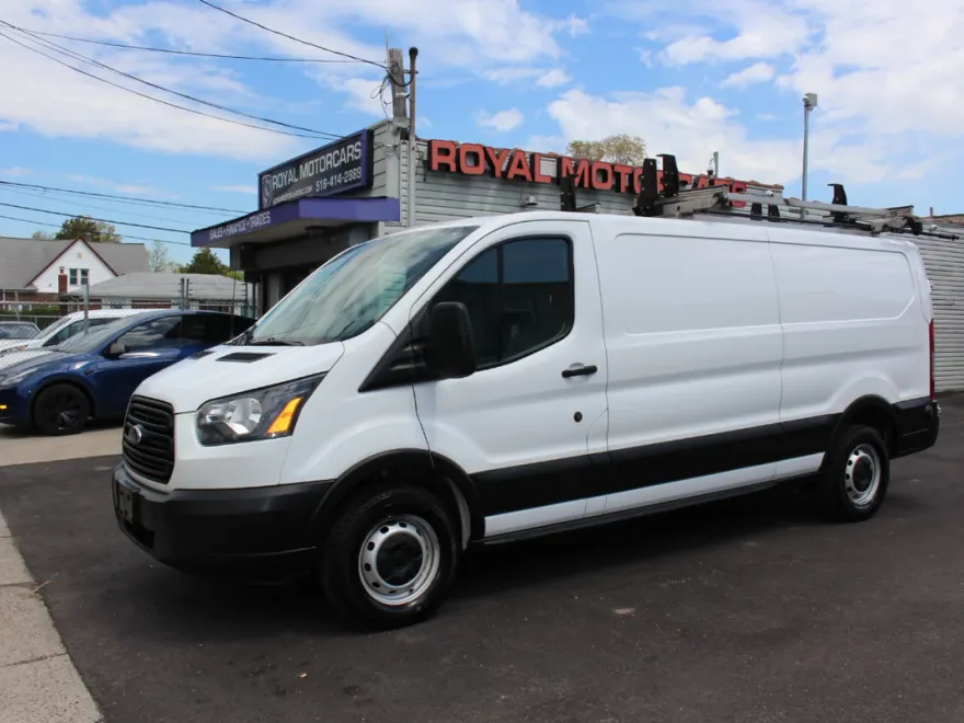 2019 Ford Transit Van photo 1
