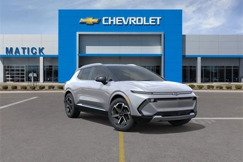 2025 Chevrolet Equinox EV 1LT photo 1