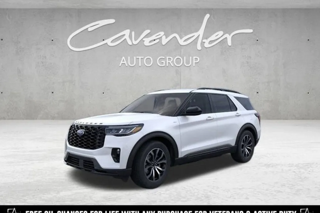 2025 Ford Explorer ST-Line photo 1