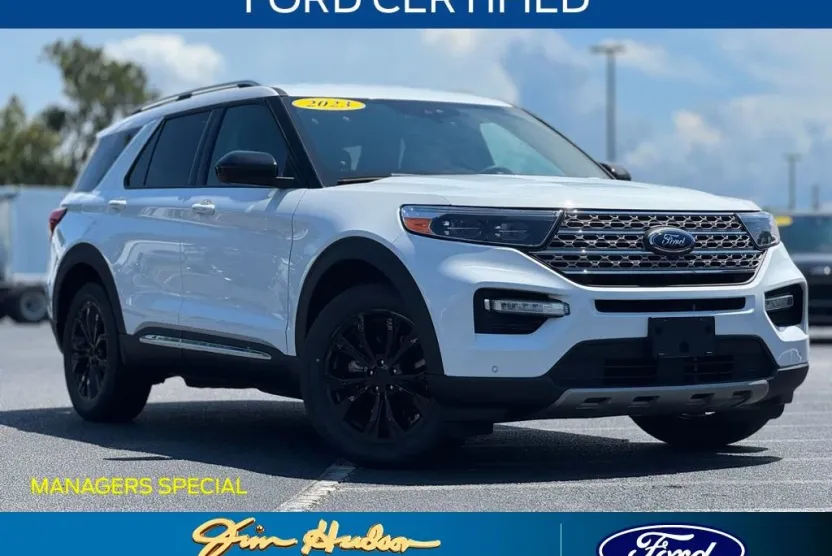 2023 Ford Explorer Limited photo 1