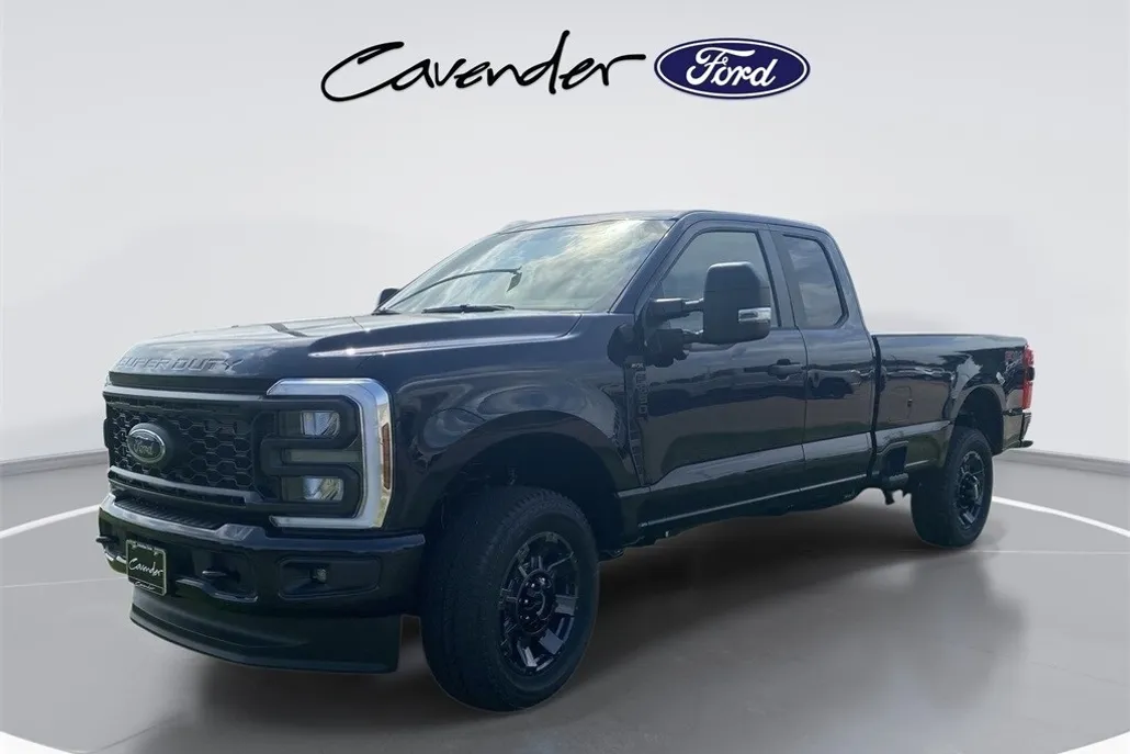 2025 Ford F-350 photo 1