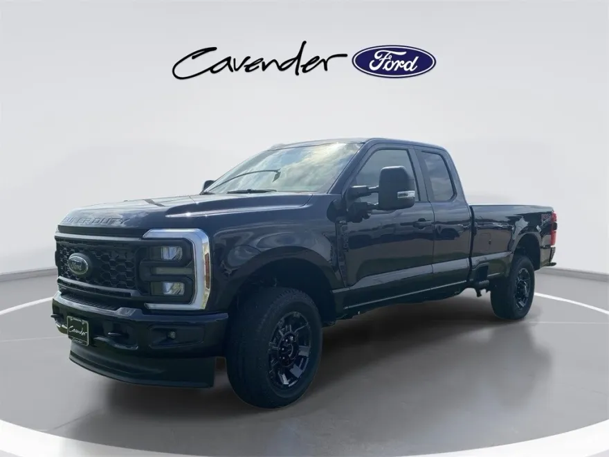 2025 Ford F-350 photo 1