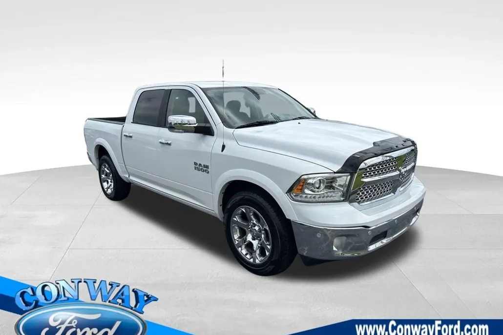 2018 Ram 1500 Laramie photo 1