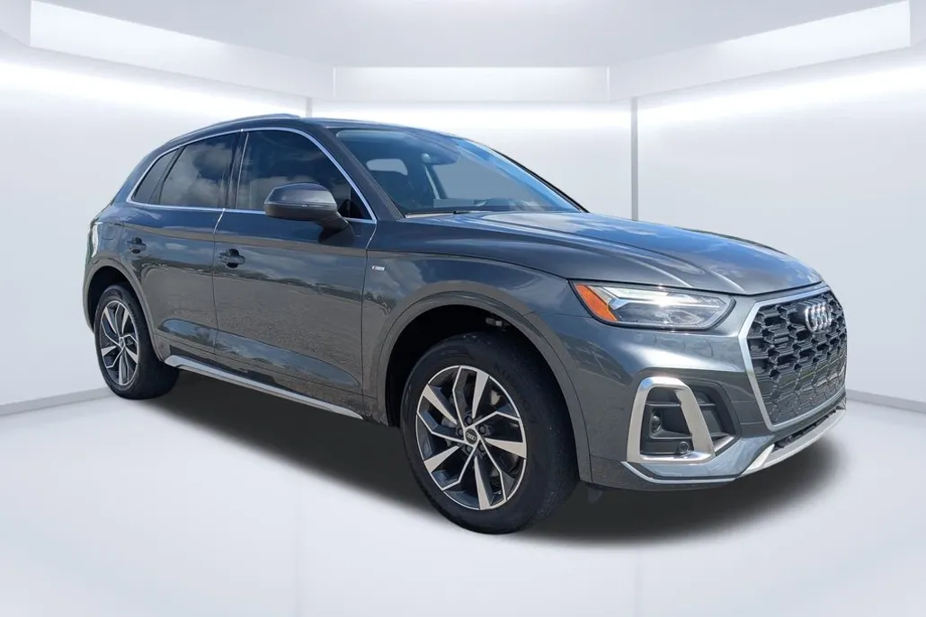 2023 Audi Q5 45 S line Premium Plus photo 1