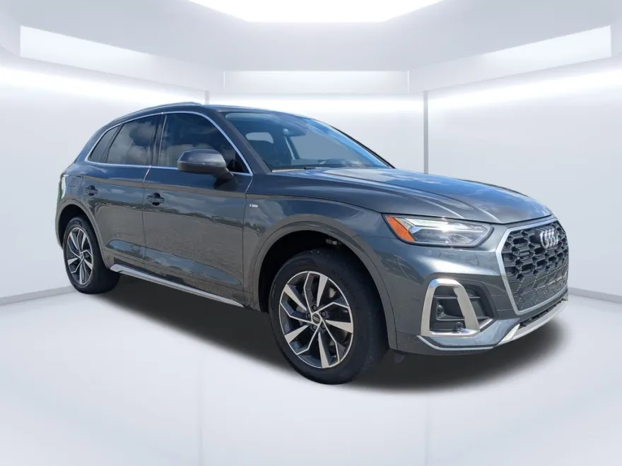 2023 Audi Q5 45 S line Premium Plus photo 1