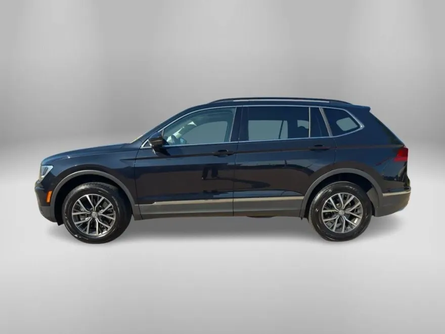 2020 Volkswagen Tiguan SE R-Line photo 1
