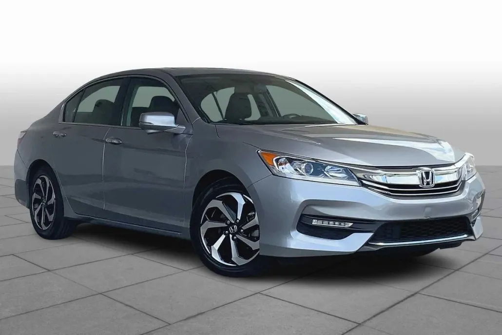 2016 Honda Accord EX-L photo 1