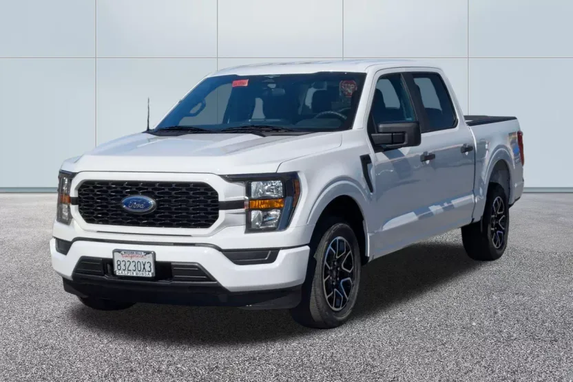 2023 Ford F-150 XL photo 1