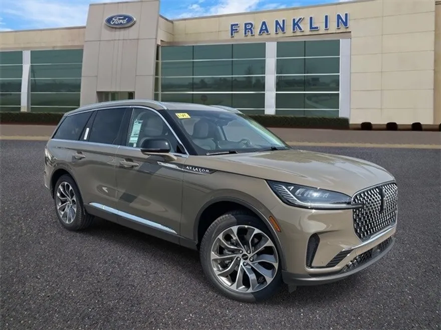 2025 Lincoln Aviator Premiere photo 1