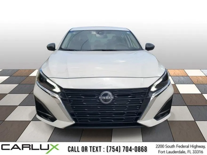 2024 Nissan Altima 2.5 SV photo 1