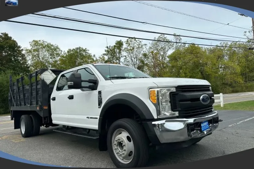 2017 Ford F-550 XL photo 1