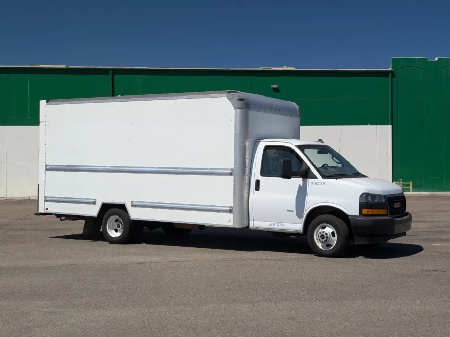 2021 Gmc Savana 3500 Cutaway photo 1