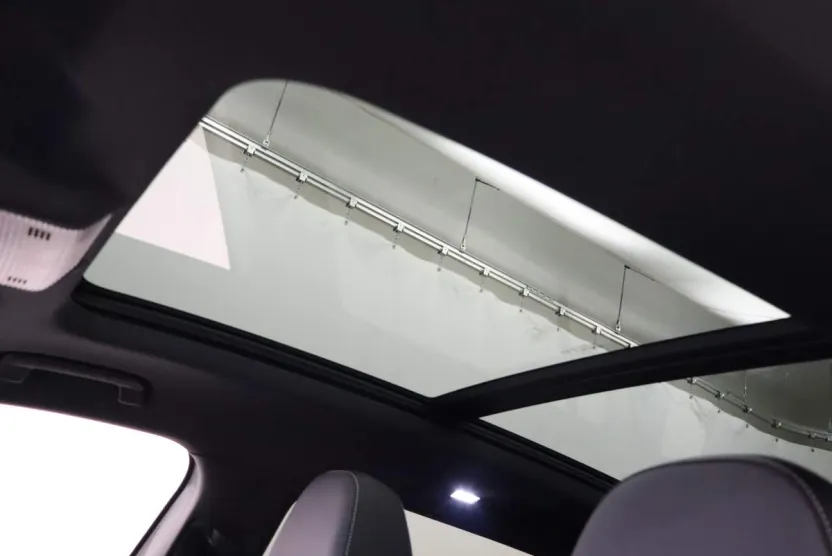 2025 Volkswagen Tiguan SE R-Line Black photo 1