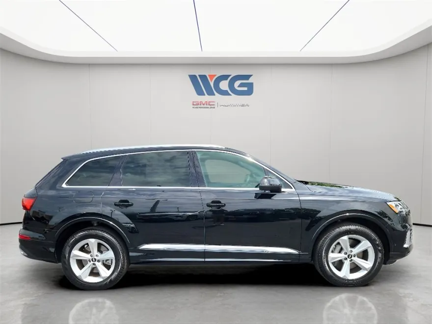 2022 Audi Q7 45 Premium Plus photo 1