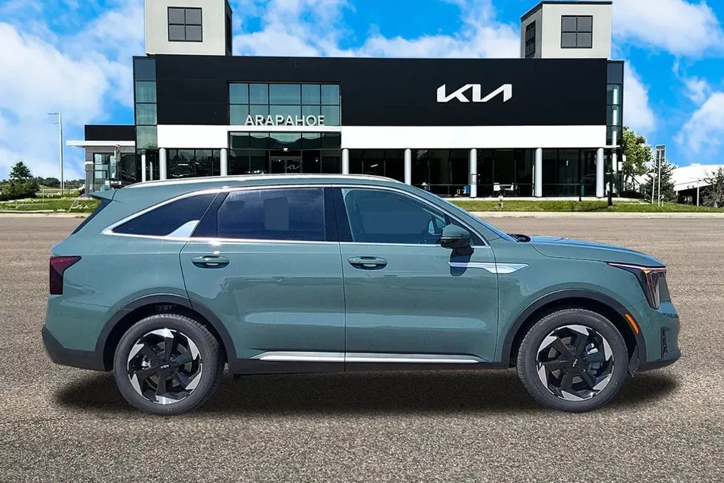 2025 Kia Sorento Hybrid EX photo 1