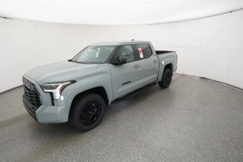 2026 Toyota Tundra SR5 CrewMax photo 1