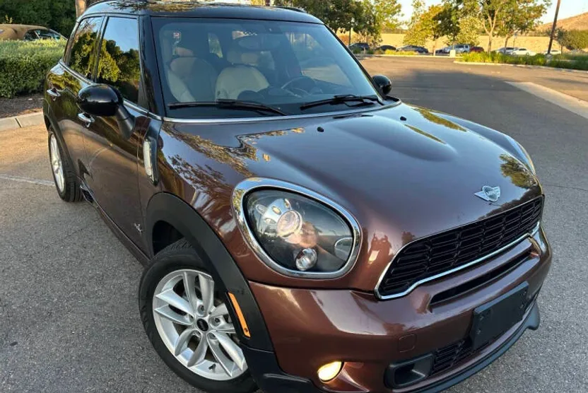 2014 Mini Countryman S ALL4 photo 1