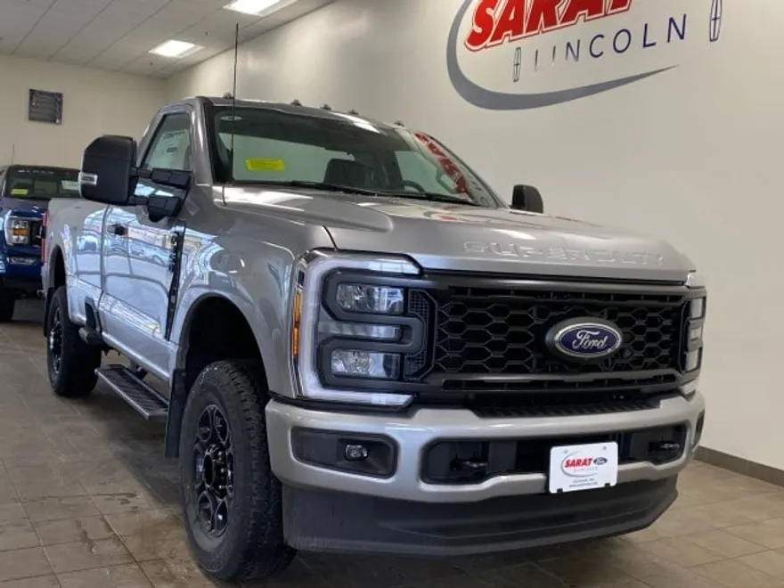 2024 Ford F-350 photo 1