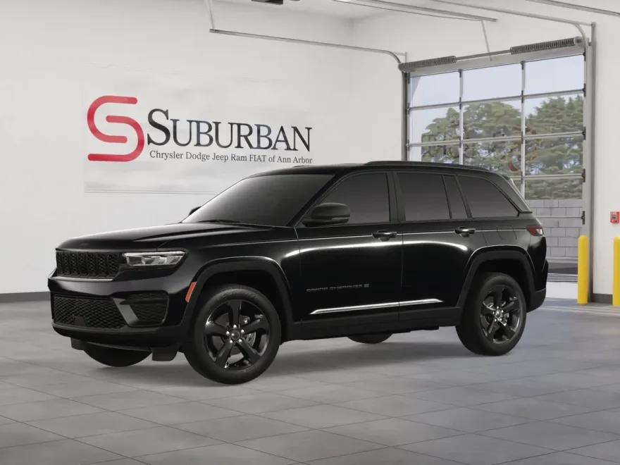 2025 Jeep Grand Cherokee Altitude photo 1