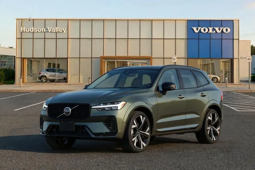 2026 Volvo XC60 Hybrid T8 photo 1