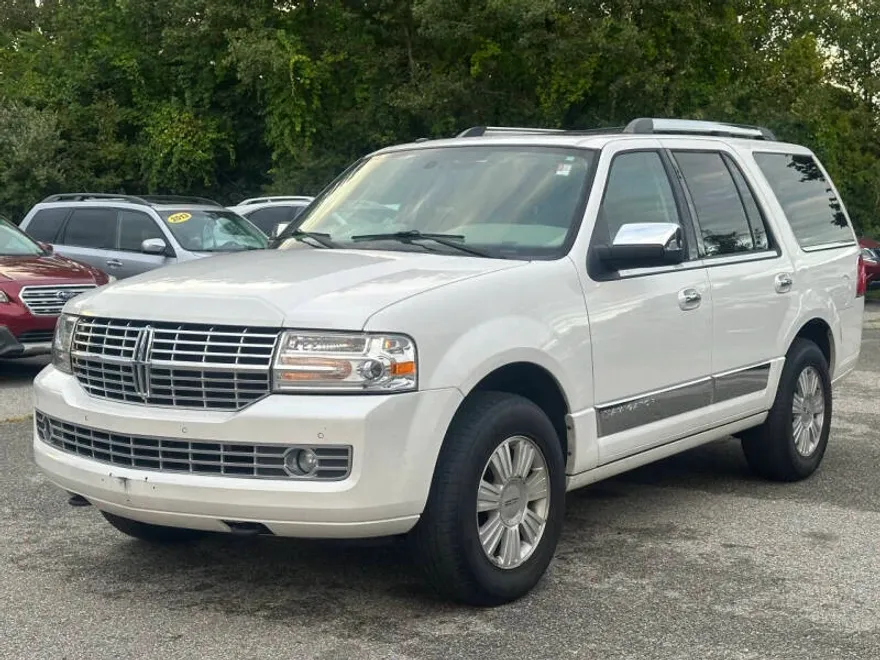 2013 Lincoln Navigator Base photo 1