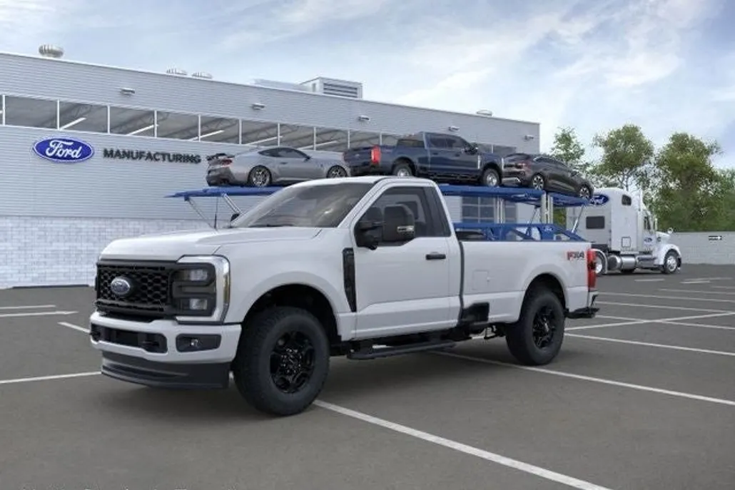 2025 Ford F-350 photo 1