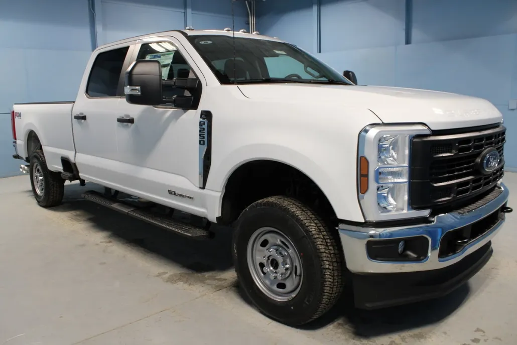 2025 Ford F-250 XL photo 1