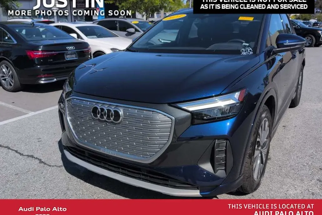 2023 Audi Q4 40 E-tron Premium Plus photo 1