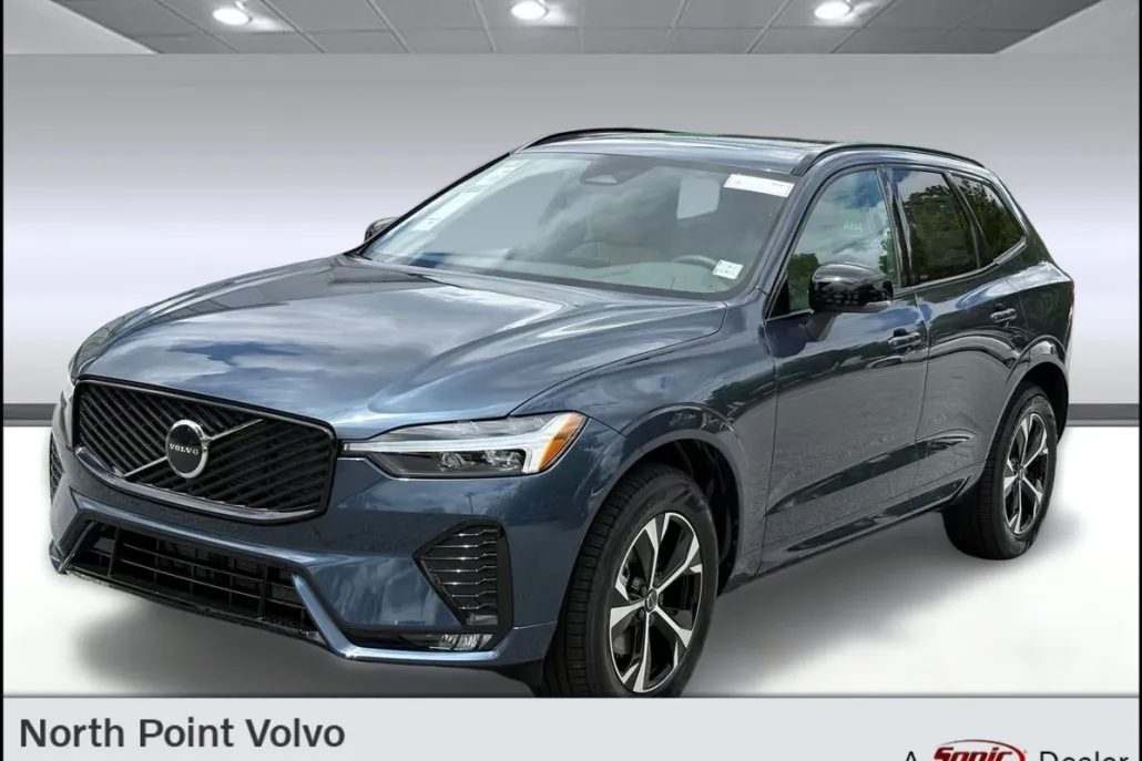 2026 Volvo XC60 B5 Core photo 1