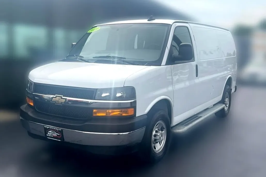 2023 Chevrolet Express Cargo Van 2500 photo 1
